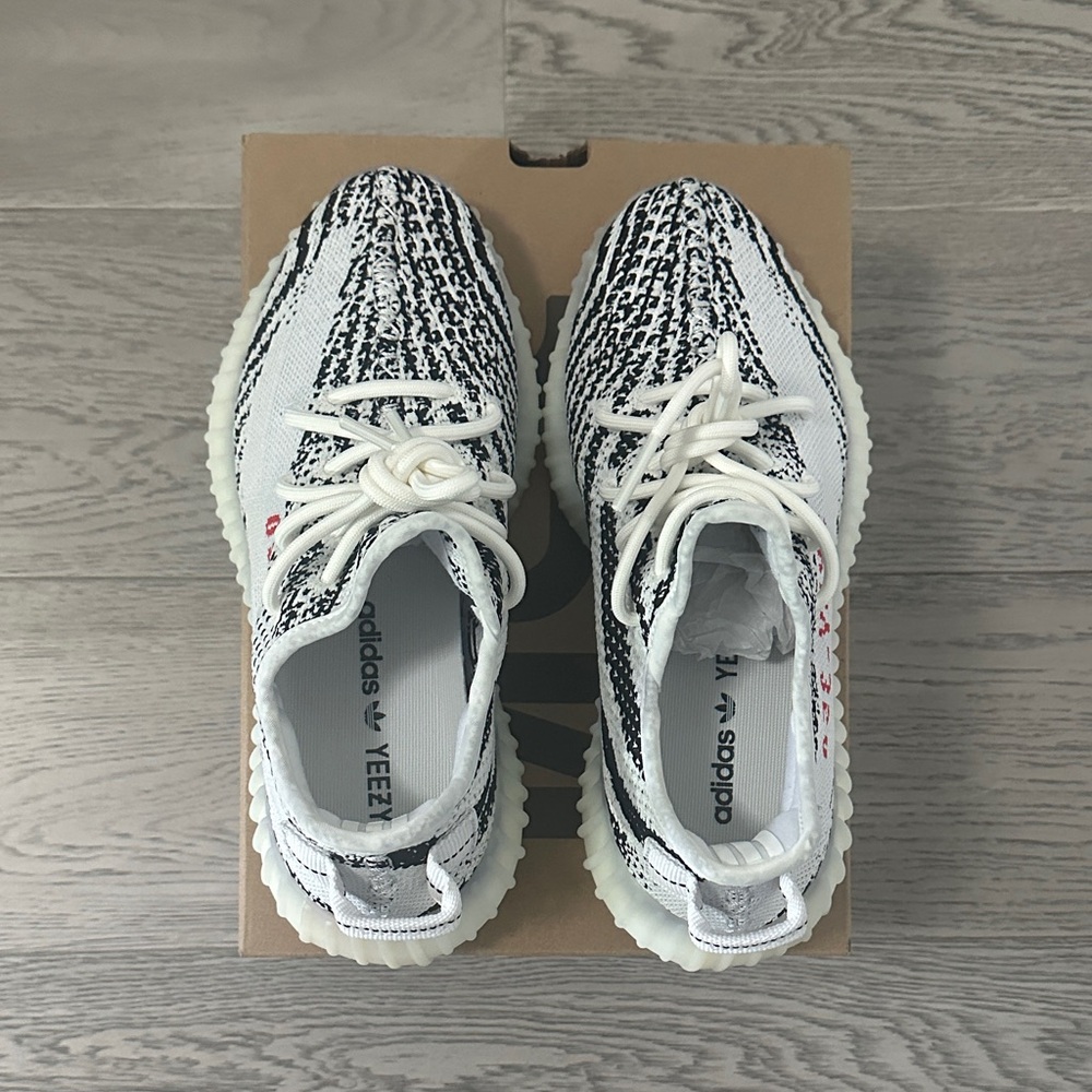 Yeezy Boost 350 V2 Zebra